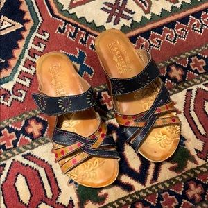 Spring Step L’Artiste slip on sandals. Size 37